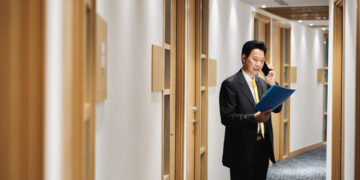 Start a Law Firm With These 9 Tips