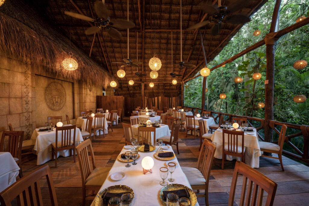 Xul-Ha Restaurante at Viva Azteca | Photo Used Courtesy of: Viva Resorts