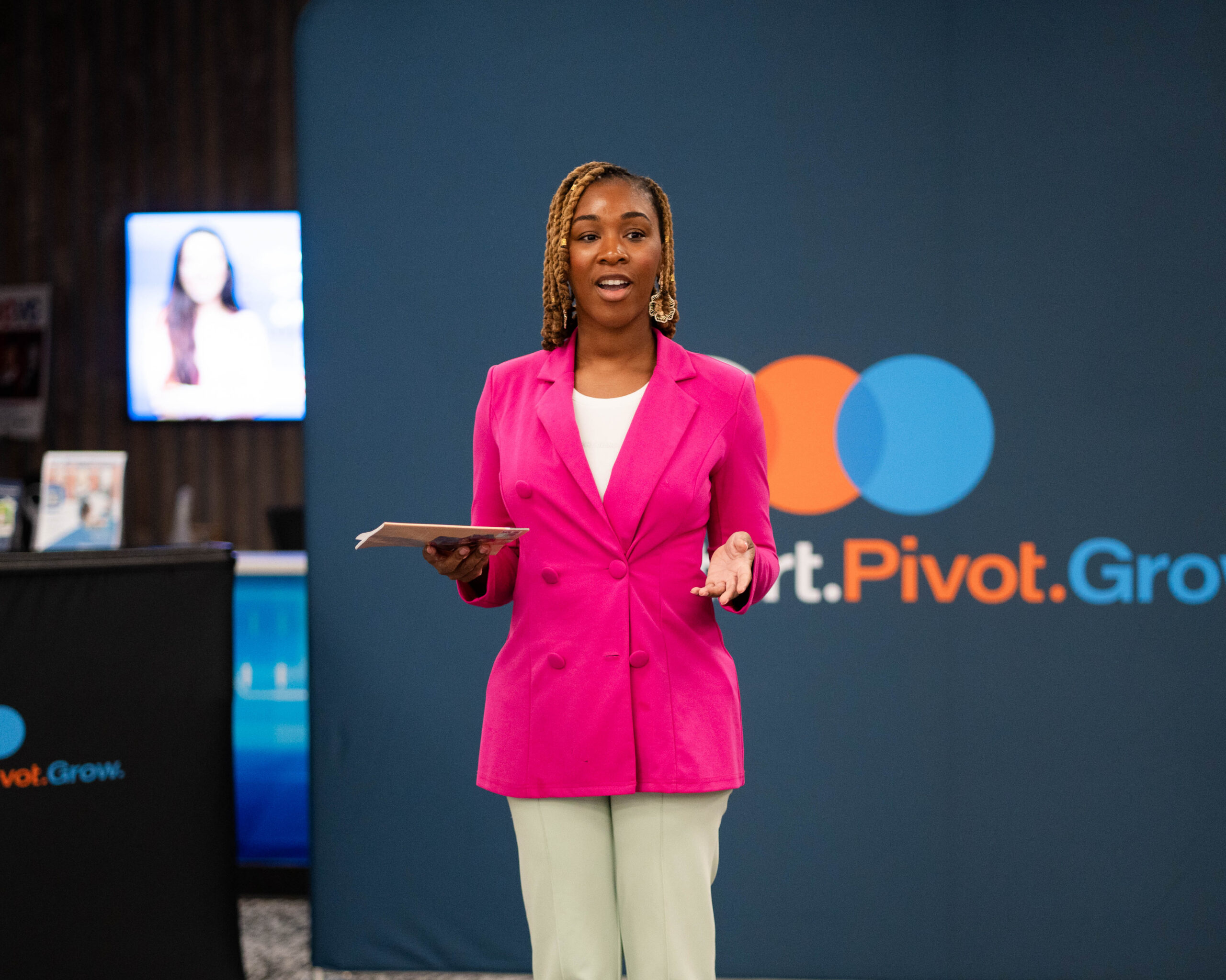 Start.Pivot.Grow. Accelerator Pitch Competition